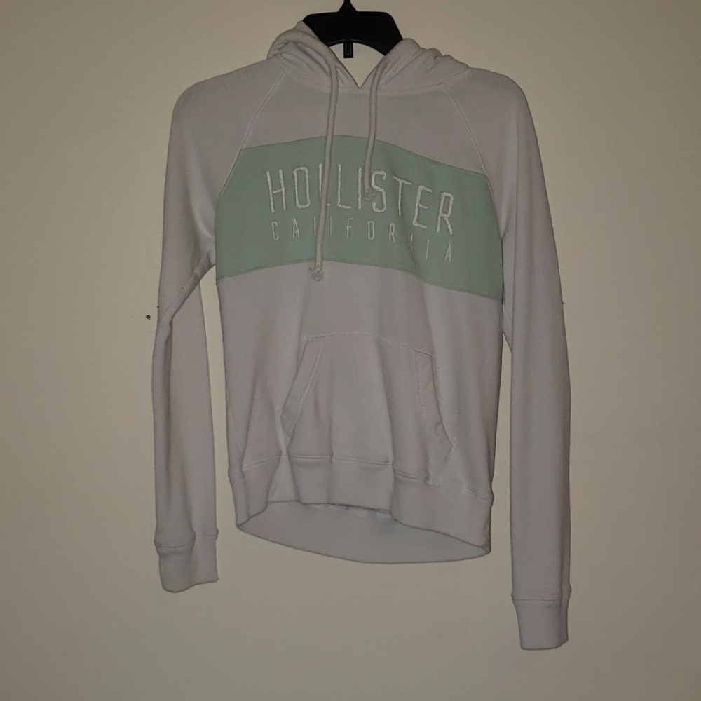Hollister sweatshirt